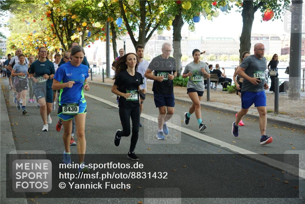 07.09.2025 - BARMER Alsterlauf Yannick Fuchs http://msf.ph/oto/8831432 07.09.2025 11:32:39 Laufen 8430, 217, 1132, 1165, 1244 meine-sportfotos.de