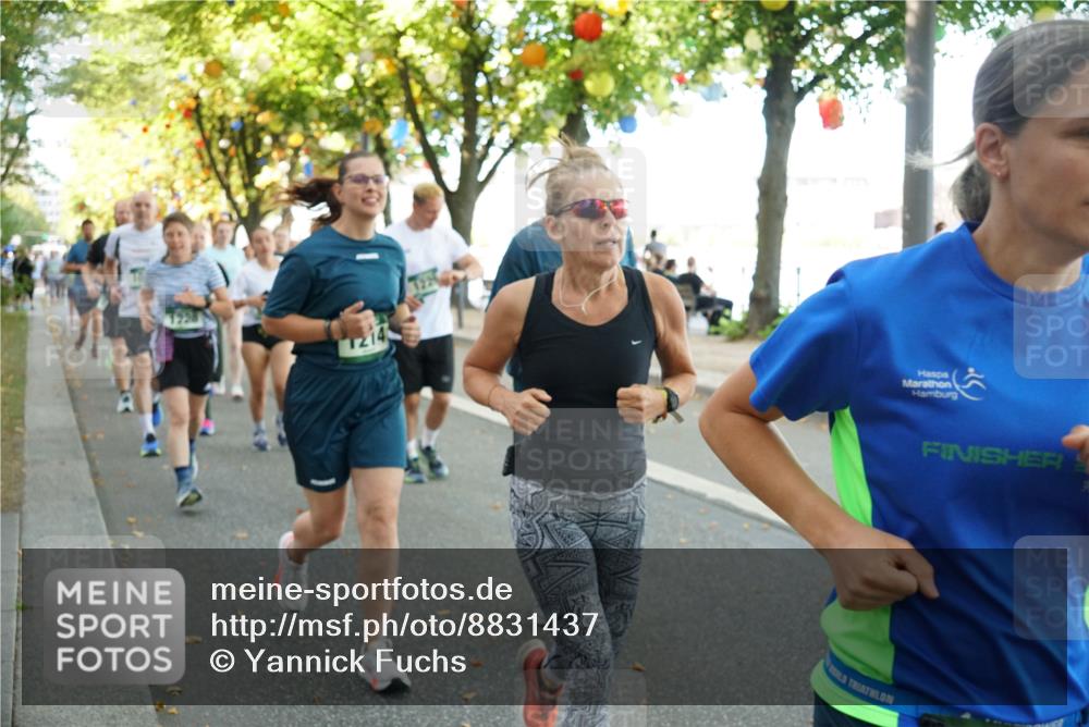 07.09.2025 - BARMER Alsterlauf Yannick Fuchs http://msf.ph/oto/8831437 07.09.2025 11:32:41 Laufen 1214 meine-sportfotos.de