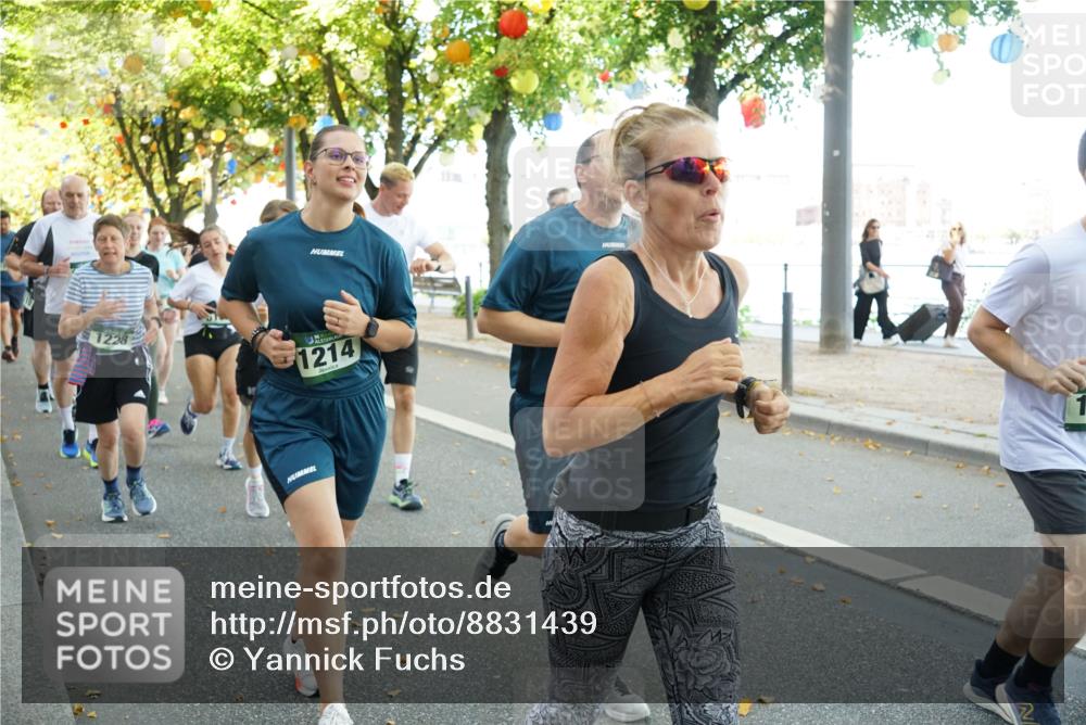 07.09.2025 - BARMER Alsterlauf Yannick Fuchs http://msf.ph/oto/8831439 07.09.2025 11:32:42 Laufen 1228, 1214 meine-sportfotos.de