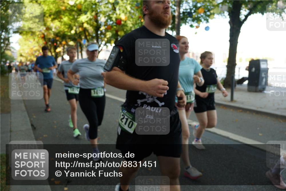 07.09.2025 - BARMER Alsterlauf Yannick Fuchs http://msf.ph/oto/8831451 07.09.2025 11:32:45 Laufen 1071, 210, 2311 meine-sportfotos.de
