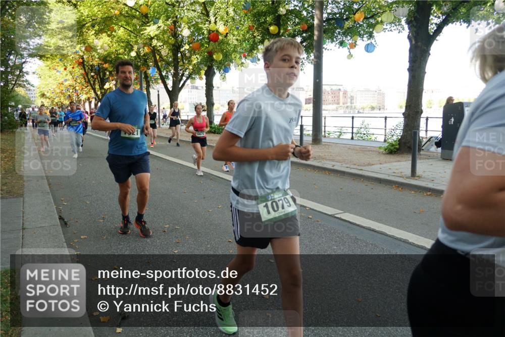 07.09.2025 - BARMER Alsterlauf Yannick Fuchs http://msf.ph/oto/8831452 07.09.2025 11:32:46 Laufen 1251, 1079, 47 meine-sportfotos.de