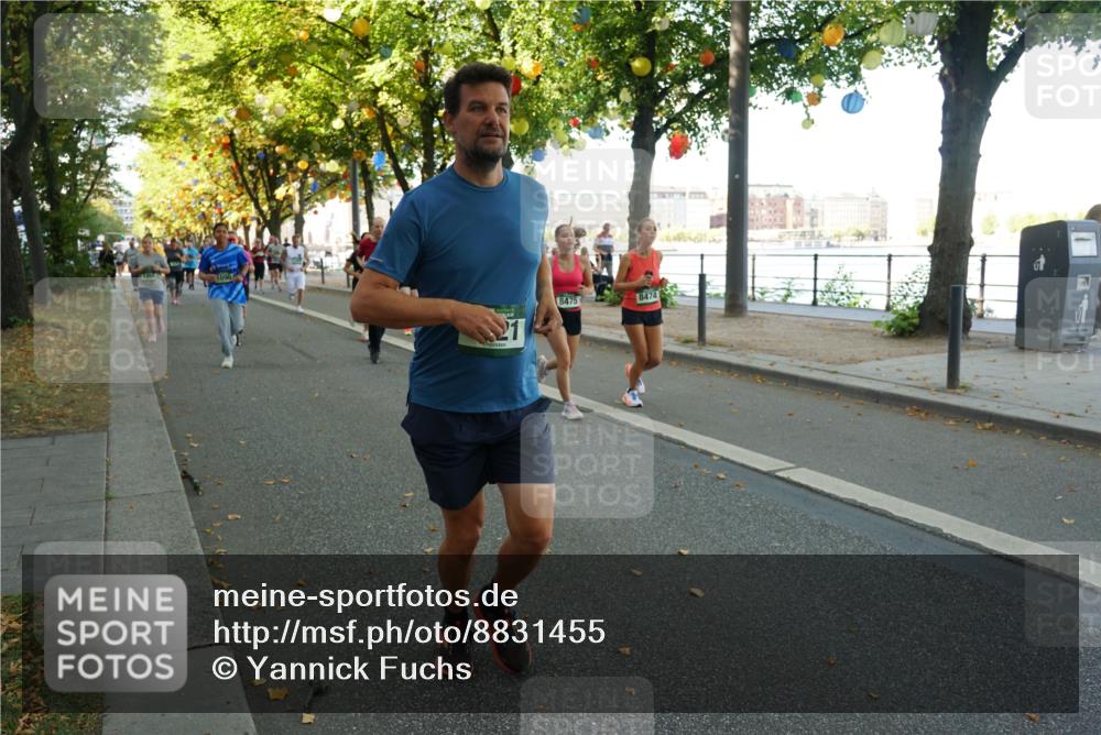 07.09.2025 - BARMER Alsterlauf Yannick Fuchs http://msf.ph/oto/8831455 07.09.2025 11:32:47 Laufen 1090, 8475, 8474 meine-sportfotos.de