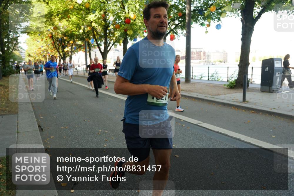 07.09.2025 - BARMER Alsterlauf Yannick Fuchs http://msf.ph/oto/8831457 07.09.2025 11:32:47 Laufen 1521 meine-sportfotos.de
