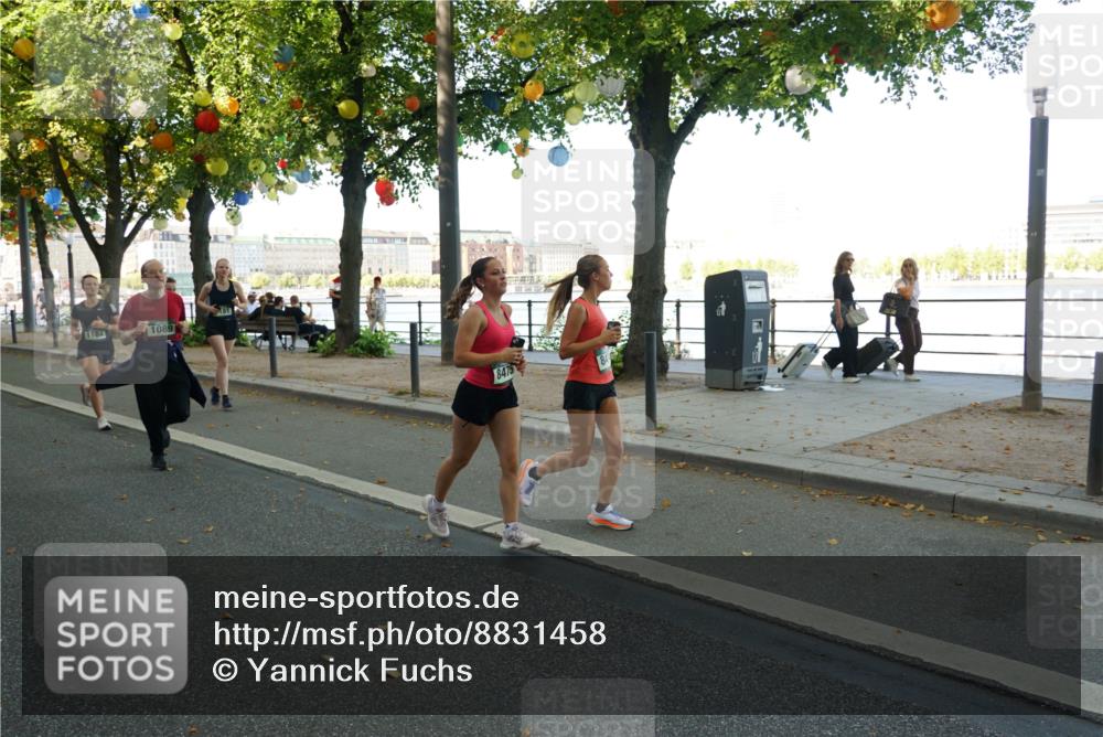 07.09.2025 - BARMER Alsterlauf Yannick Fuchs http://msf.ph/oto/8831458 07.09.2025 11:32:48 Laufen 1184, 1089, 8475 meine-sportfotos.de