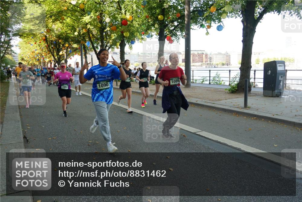 07.09.2025 - BARMER Alsterlauf Yannick Fuchs http://msf.ph/oto/8831462 07.09.2025 11:32:49 Laufen 1251, 1062, 1090, 118, 82, 1089 meine-sportfotos.de