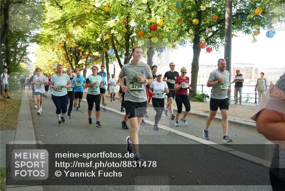 07.09.2025 - BARMER Alsterlauf Yannick Fuchs http://msf.ph/oto/8831478 07.09.2025 11:32:55 Laufen 1240, 2926, 8324, 1235, 2927, 3798, 1152, 114, 1075, 3797 meine-sportfotos.de