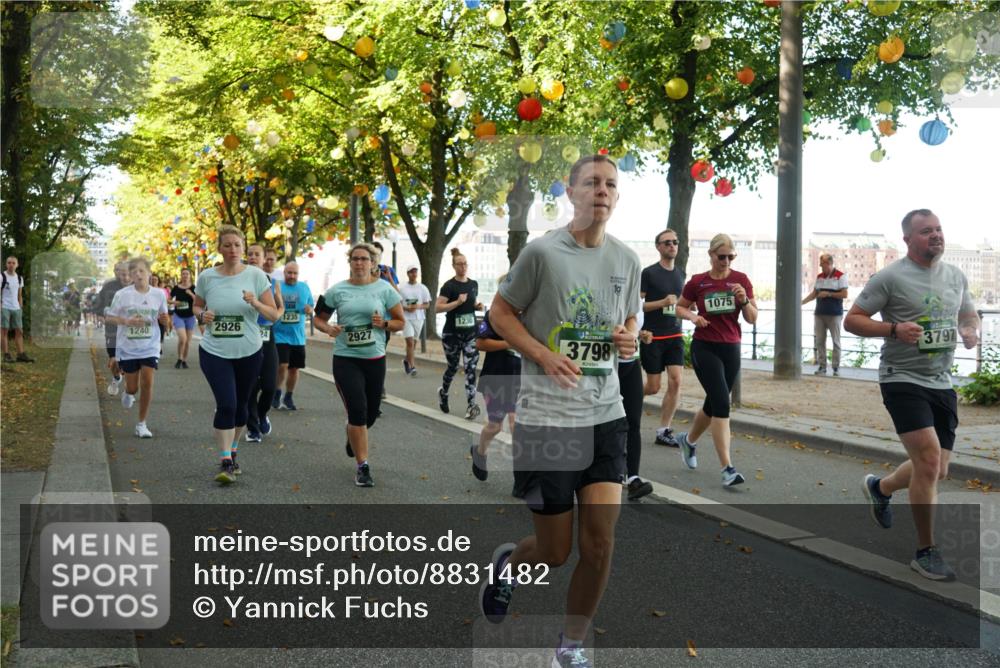 07.09.2025 - BARMER Alsterlauf Yannick Fuchs http://msf.ph/oto/8831482 07.09.2025 11:32:56 Laufen 1240, 2926, 24, 1235, 2927, 1230, 3798, 10, 1075, 3797 meine-sportfotos.de