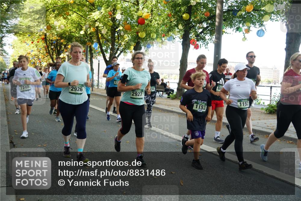 07.09.2025 - BARMER Alsterlauf Yannick Fuchs http://msf.ph/oto/8831486 07.09.2025 11:32:57 Laufen 1240, 2926, 12, 2927, 230, 1153, 80, 1152 meine-sportfotos.de