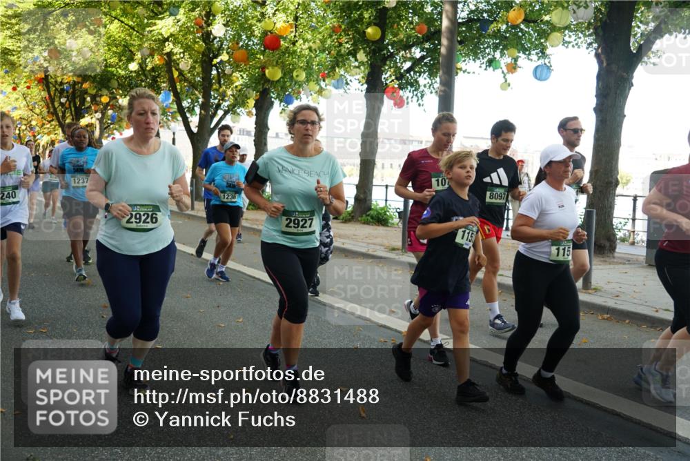 07.09.2025 - BARMER Alsterlauf Yannick Fuchs http://msf.ph/oto/8831488 07.09.2025 11:32:57 Laufen 240, 5, 1237, 107, 5, 1236, 2926, 2927, 8097, 115, 115 meine-sportfotos.de