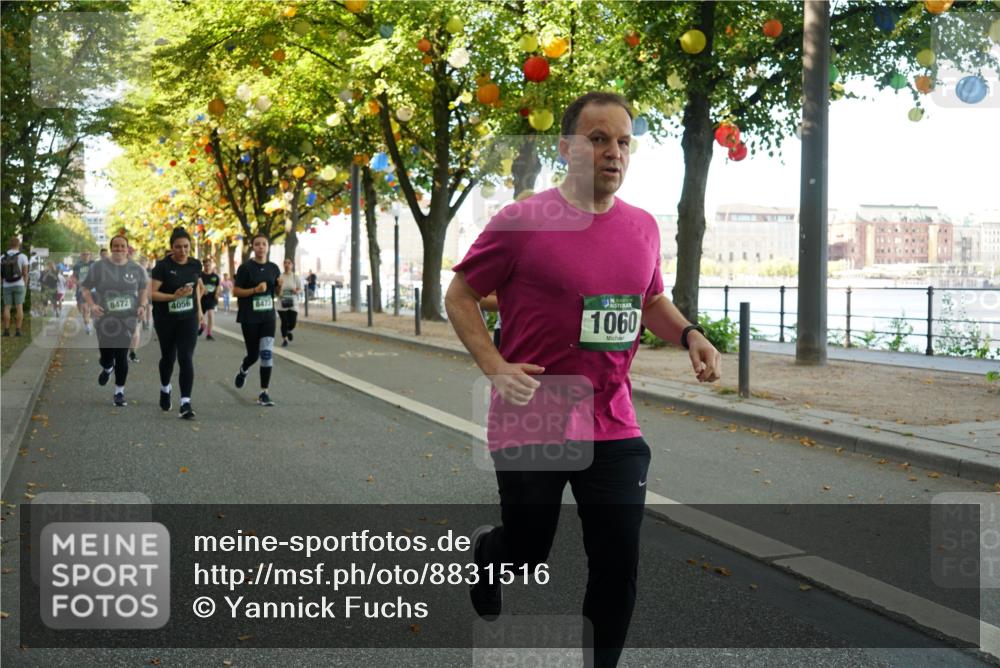 07.09.2025 - BARMER Alsterlauf Yannick Fuchs http://msf.ph/oto/8831516 07.09.2025 11:33:06 Laufen 8472, 4056, 8473, 1060 meine-sportfotos.de