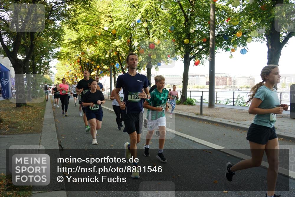 07.09.2025 - BARMER Alsterlauf Yannick Fuchs http://msf.ph/oto/8831546 07.09.2025 11:33:19 Laufen 85, 1166, 112, 26, 1260 meine-sportfotos.de