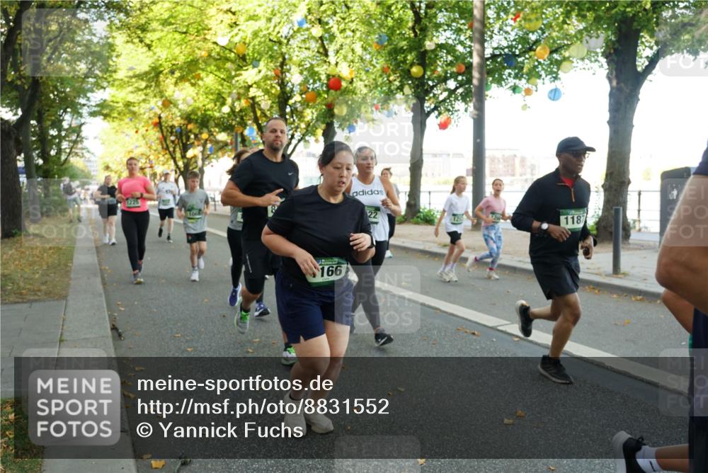07.09.2025 - BARMER Alsterlauf Yannick Fuchs http://msf.ph/oto/8831552 07.09.2025 11:33:20 Laufen 106, 166, 22, 1187 meine-sportfotos.de