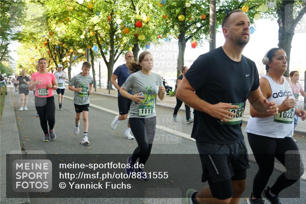 07.09.2025 - BARMER Alsterlauf Yannick Fuchs http://msf.ph/oto/8831555 07.09.2025 11:33:21 Laufen 1225, 068, 1111, 282, 1022 meine-sportfotos.de