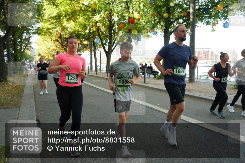 07.09.2025 - BARMER Alsterlauf Yannick Fuchs http://msf.ph/oto/8831558 07.09.2025 11:33:22 Laufen 1225, 1068, 1067, 126 meine-sportfotos.de