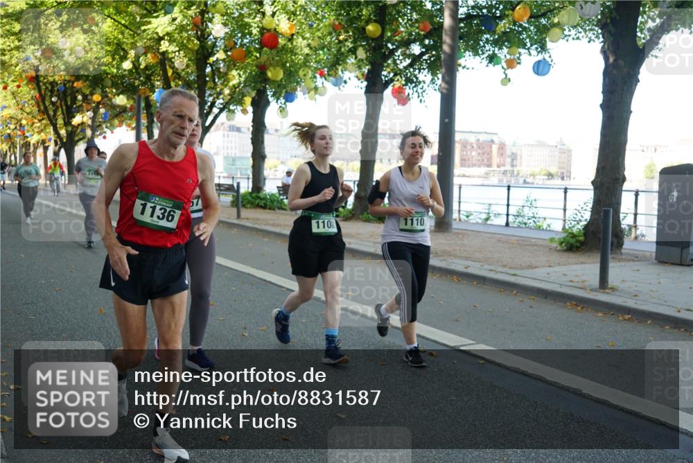 07.09.2025 - BARMER Alsterlauf Yannick Fuchs http://msf.ph/oto/8831587 07.09.2025 11:33:35 Laufen 1136, 1108, 1110 meine-sportfotos.de