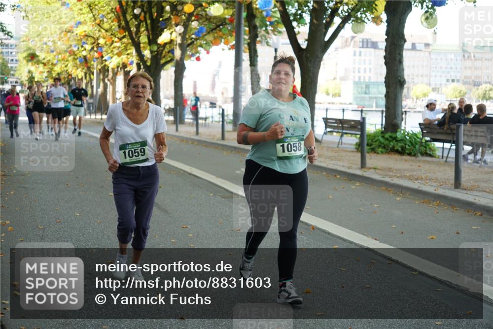 07.09.2025 - BARMER Alsterlauf Yannick Fuchs http://msf.ph/oto/8831603 07.09.2025 11:33:40 Laufen 1059, 10, 1058 meine-sportfotos.de