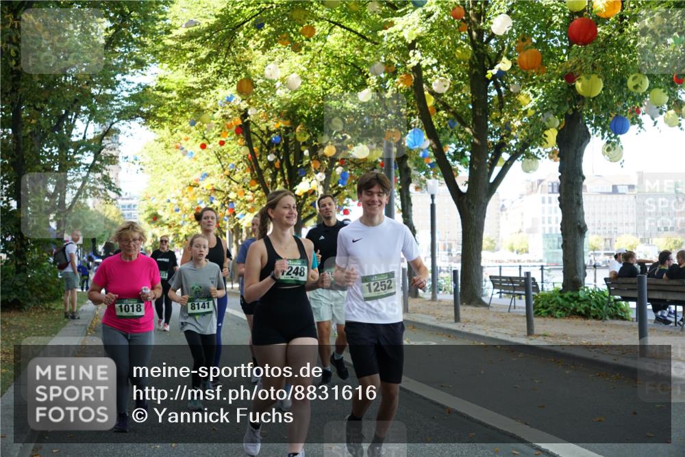 07.09.2025 - BARMER Alsterlauf Yannick Fuchs http://msf.ph/oto/8831616 07.09.2025 11:33:50 Laufen 1018, 223, 8141, 248, 1252 meine-sportfotos.de