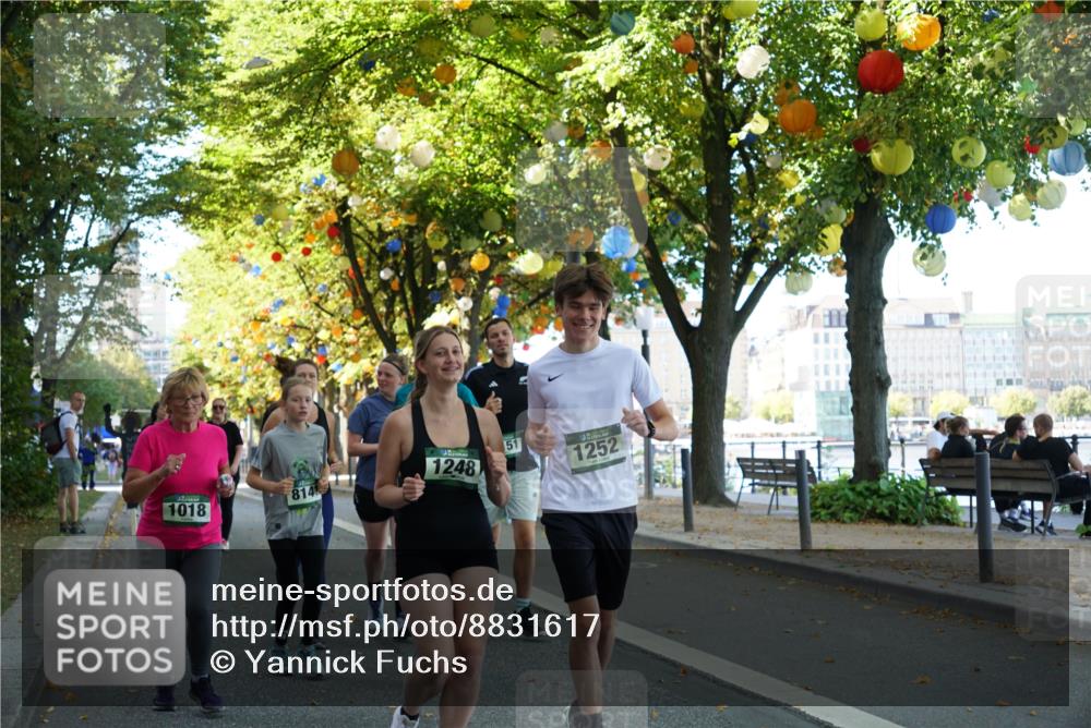 07.09.2025 - BARMER Alsterlauf Yannick Fuchs http://msf.ph/oto/8831617 07.09.2025 11:33:50 Laufen 1018, 51, 1248, 814, 1252 meine-sportfotos.de