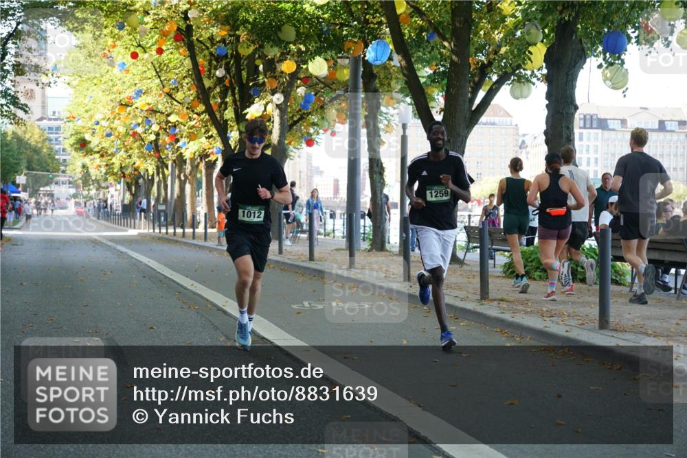 07.09.2025 - BARMER Alsterlauf Yannick Fuchs http://msf.ph/oto/8831639 07.09.2025 11:34:20 Laufen 1259, 1012 meine-sportfotos.de