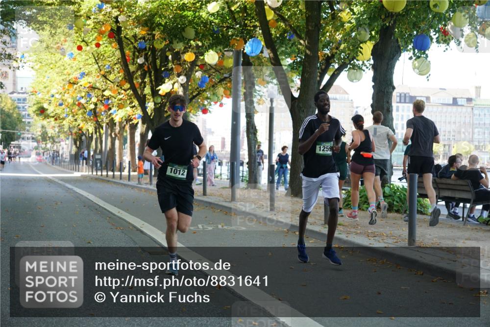 07.09.2025 - BARMER Alsterlauf Yannick Fuchs http://msf.ph/oto/8831641 07.09.2025 11:34:20 Laufen 1012, 1259 meine-sportfotos.de