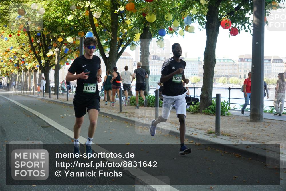 07.09.2025 - BARMER Alsterlauf Yannick Fuchs http://msf.ph/oto/8831642 07.09.2025 11:34:21 Laufen 1012, 1259 meine-sportfotos.de