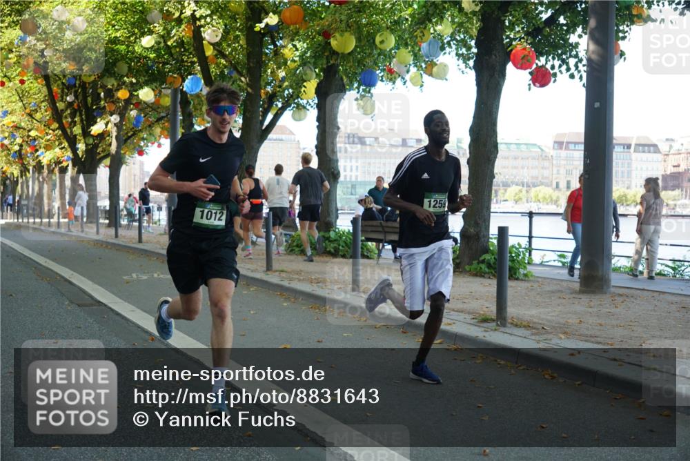 07.09.2025 - BARMER Alsterlauf Yannick Fuchs http://msf.ph/oto/8831643 07.09.2025 11:34:21 Laufen 1259, 1012 meine-sportfotos.de