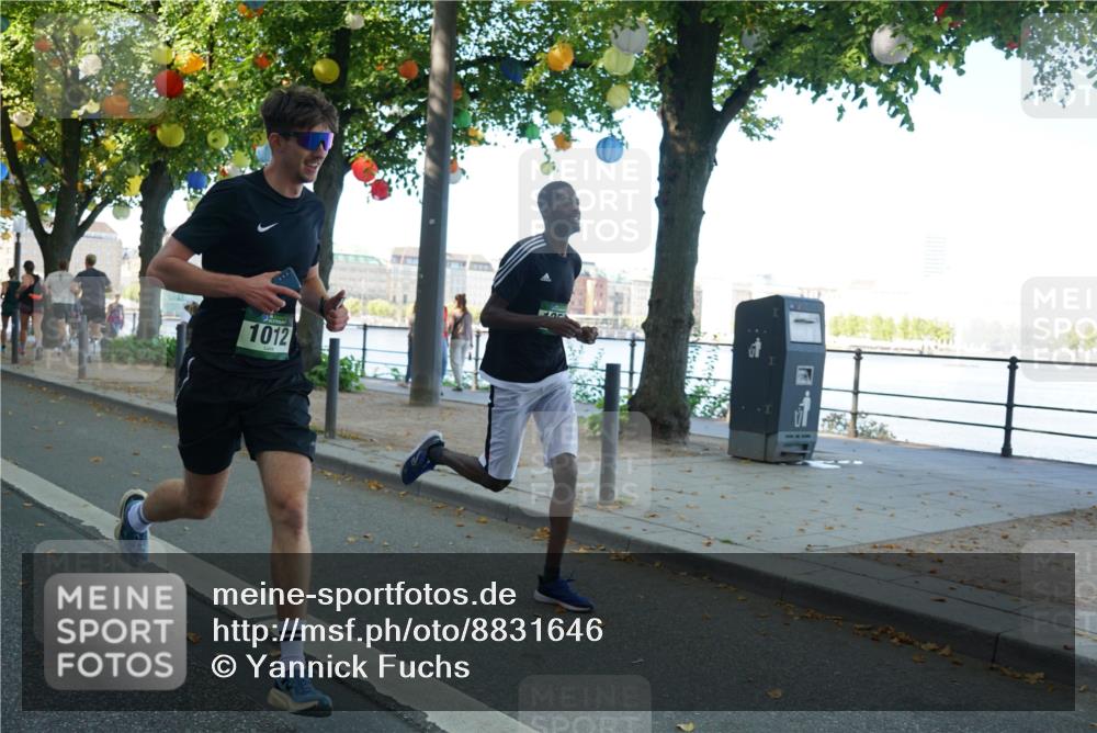 07.09.2025 - BARMER Alsterlauf Yannick Fuchs http://msf.ph/oto/8831646 07.09.2025 11:34:21 Laufen 1012 meine-sportfotos.de