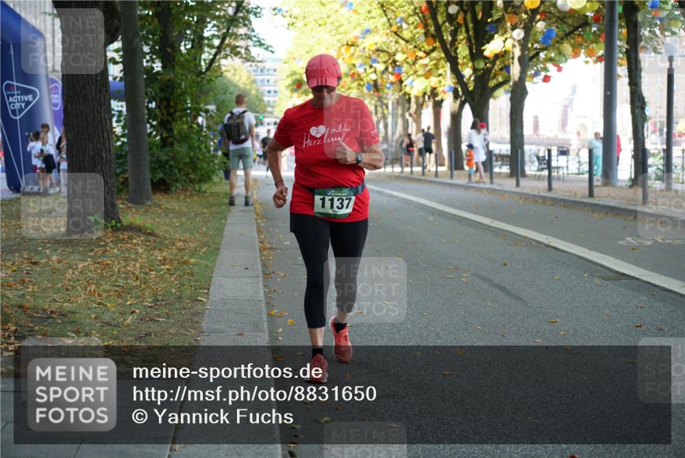 07.09.2025 - BARMER Alsterlauf Yannick Fuchs http://msf.ph/oto/8831650 07.09.2025 11:34:36 Laufen 1137 meine-sportfotos.de