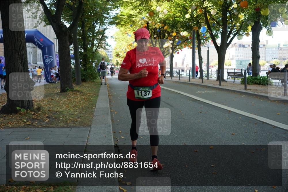 07.09.2025 - BARMER Alsterlauf Yannick Fuchs http://msf.ph/oto/8831654 07.09.2025 11:34:38 Laufen 1137 meine-sportfotos.de