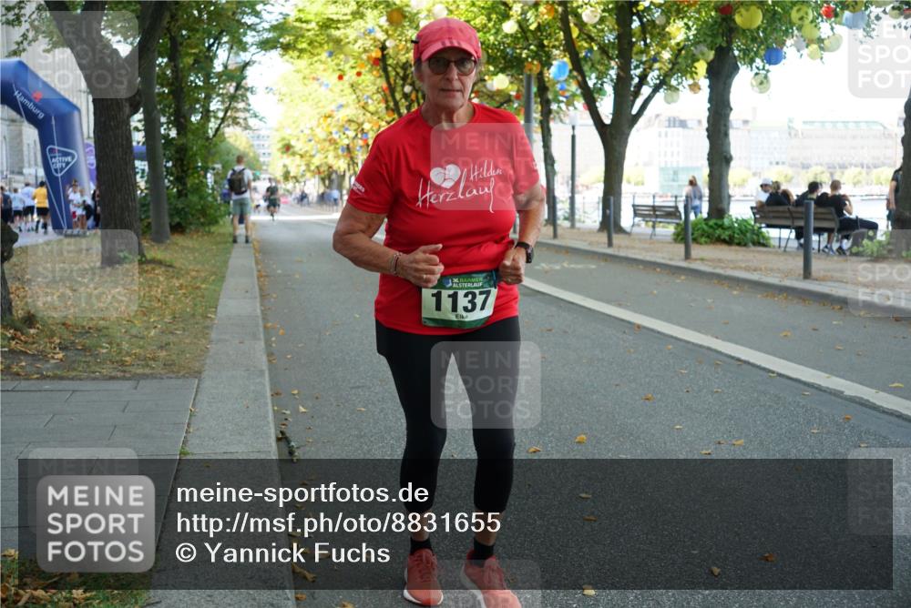 07.09.2025 - BARMER Alsterlauf Yannick Fuchs http://msf.ph/oto/8831655 07.09.2025 11:34:39 Laufen 136, 1137 meine-sportfotos.de