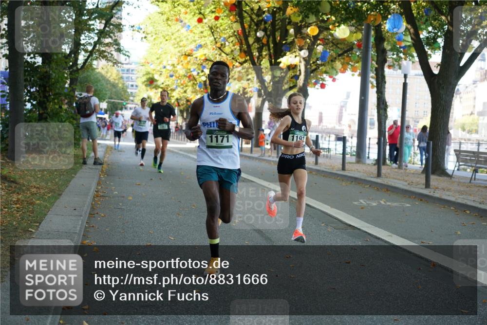 07.09.2025 - BARMER Alsterlauf Yannick Fuchs http://msf.ph/oto/8831666 07.09.2025 11:34:51 Laufen 1171, 1191 meine-sportfotos.de