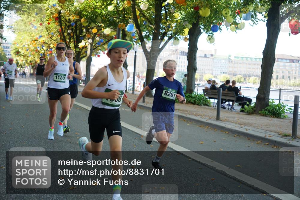 07.09.2025 - BARMER Alsterlauf Yannick Fuchs http://msf.ph/oto/8831701 07.09.2025 11:35:10 Laufen 1180, 58, 8201 meine-sportfotos.de