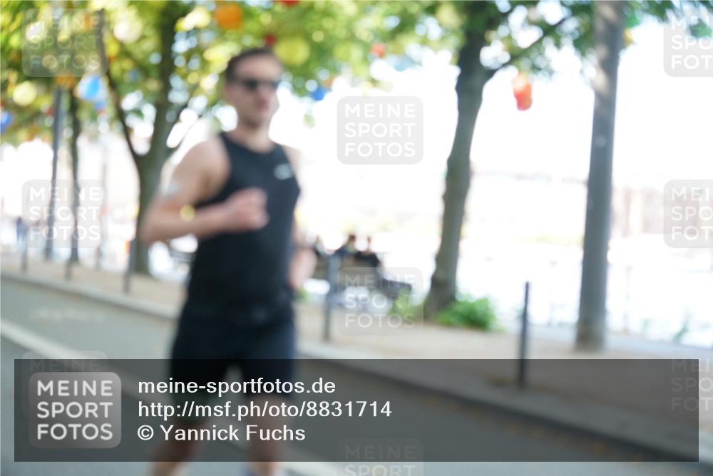 07.09.2025 - BARMER Alsterlauf Yannick Fuchs http://msf.ph/oto/8831714 07.09.2025 11:35:14 Laufen  meine-sportfotos.de