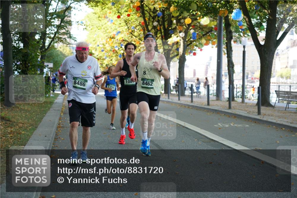 07.09.2025 - BARMER Alsterlauf Yannick Fuchs http://msf.ph/oto/8831720 07.09.2025 11:35:17 Laufen 8486, 1254, 108, 8462 meine-sportfotos.de