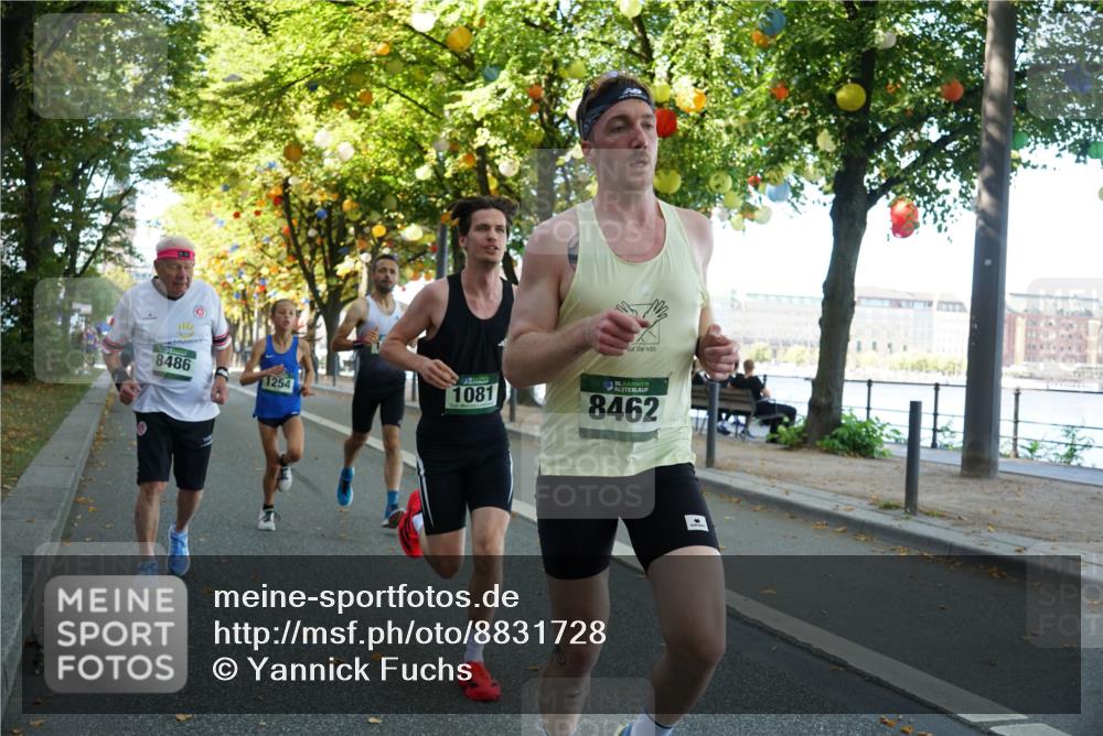 07.09.2025 - BARMER Alsterlauf Yannick Fuchs http://msf.ph/oto/8831728 07.09.2025 11:35:19 Laufen 8486, 1254, 1081, 36, 8462 meine-sportfotos.de