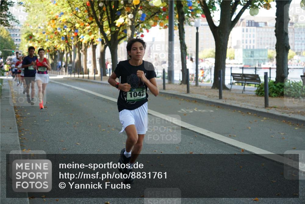 07.09.2025 - BARMER Alsterlauf Yannick Fuchs http://msf.ph/oto/8831761 07.09.2025 11:35:33 Laufen 1222, 1042 meine-sportfotos.de