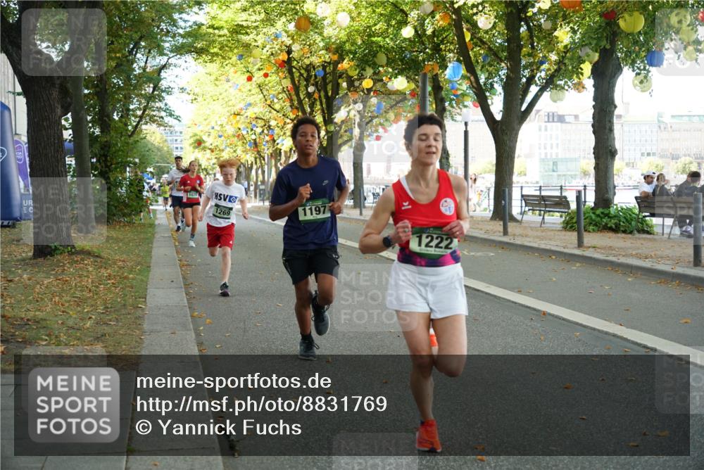 07.09.2025 - BARMER Alsterlauf Yannick Fuchs http://msf.ph/oto/8831769 07.09.2025 11:35:36 Laufen 1020, 1269, 1197, 1222 meine-sportfotos.de