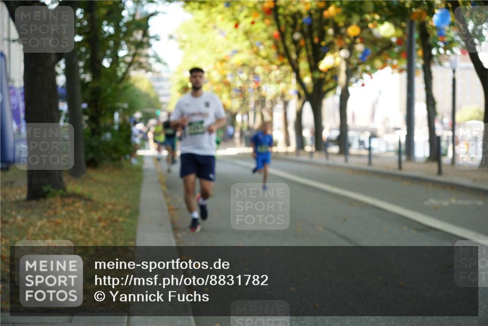07.09.2025 - BARMER Alsterlauf Yannick Fuchs http://msf.ph/oto/8831782 07.09.2025 11:35:41 Laufen  meine-sportfotos.de