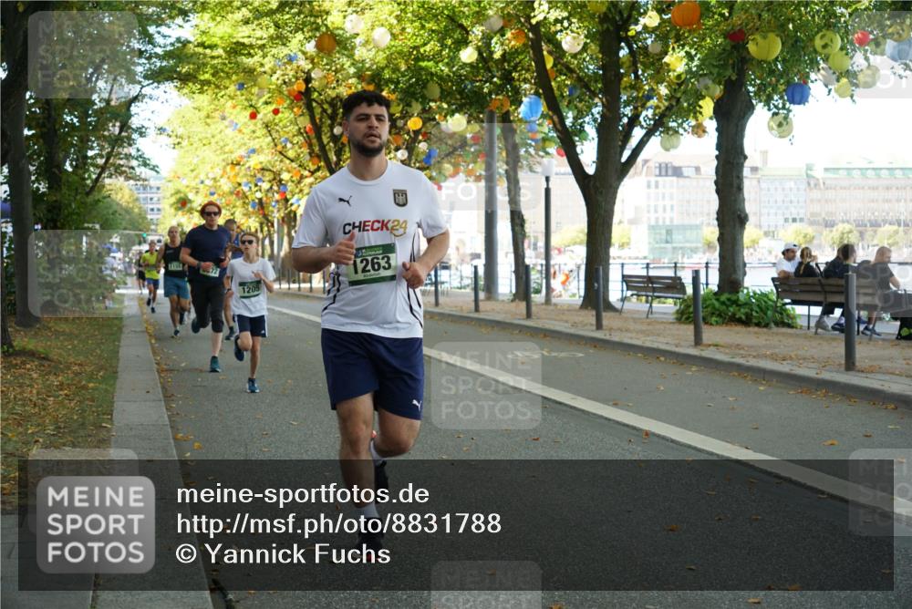 07.09.2025 - BARMER Alsterlauf Yannick Fuchs http://msf.ph/oto/8831788 07.09.2025 11:35:43 Laufen 1205, 24, 1263 meine-sportfotos.de