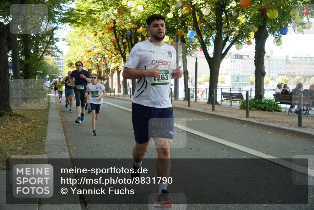 07.09.2025 - BARMER Alsterlauf Yannick Fuchs http://msf.ph/oto/8831790 07.09.2025 11:35:44 Laufen 8072, 1205, 1263 meine-sportfotos.de