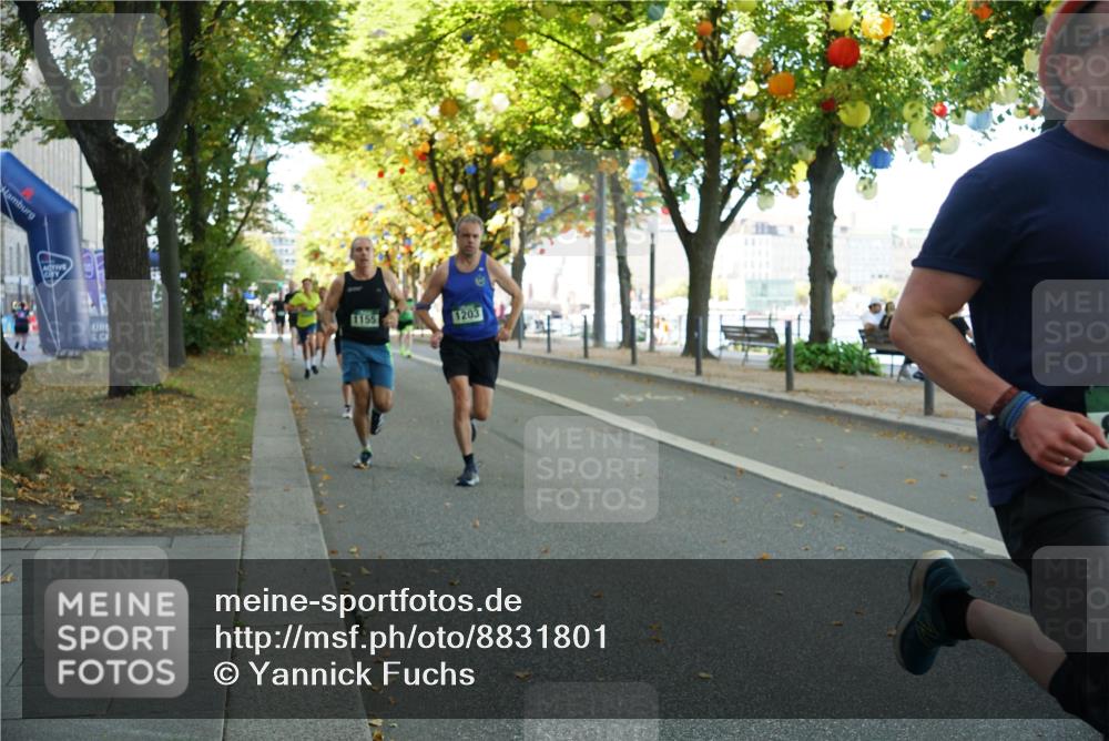 07.09.2025 - BARMER Alsterlauf Yannick Fuchs http://msf.ph/oto/8831801 07.09.2025 11:35:47 Laufen 1155, 1203 meine-sportfotos.de