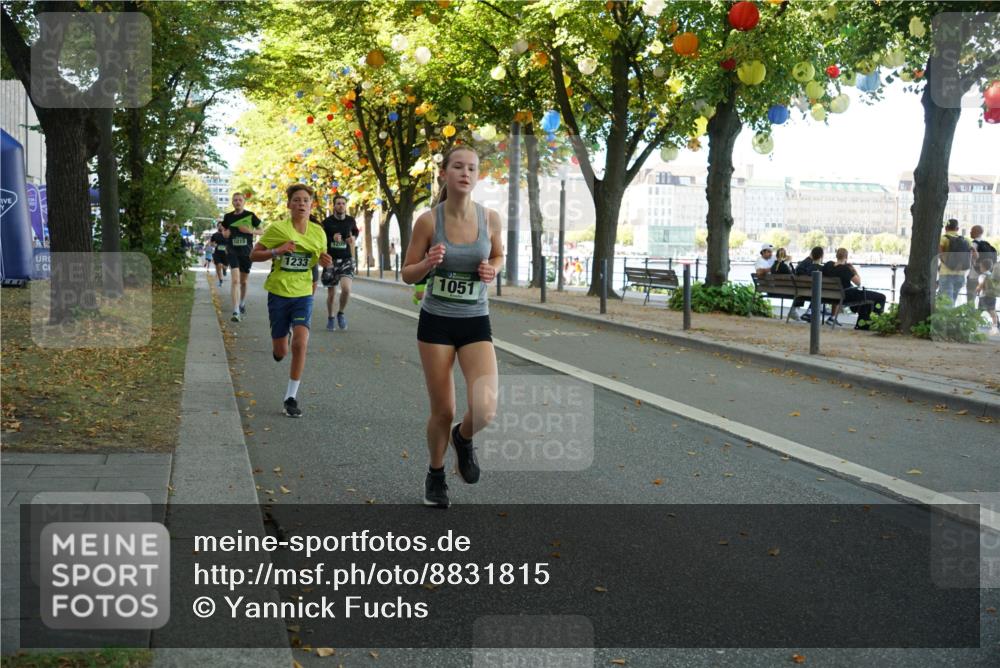 07.09.2025 - BARMER Alsterlauf Yannick Fuchs http://msf.ph/oto/8831815 07.09.2025 11:35:50 Laufen 1015, 1233, 120, 1051 meine-sportfotos.de