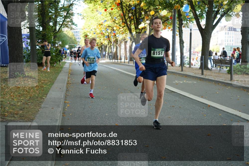07.09.2025 - BARMER Alsterlauf Yannick Fuchs http://msf.ph/oto/8831853 07.09.2025 11:36:05 Laufen 1038, 027, 8151 meine-sportfotos.de