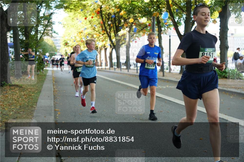 07.09.2025 - BARMER Alsterlauf Yannick Fuchs http://msf.ph/oto/8831854 07.09.2025 11:36:06 Laufen 1027, 9151 meine-sportfotos.de