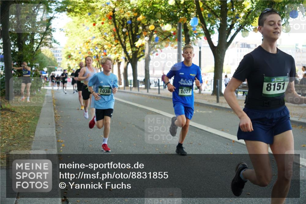 07.09.2025 - BARMER Alsterlauf Yannick Fuchs http://msf.ph/oto/8831855 07.09.2025 11:36:06 Laufen 1038, 1027, 135, 8151 meine-sportfotos.de