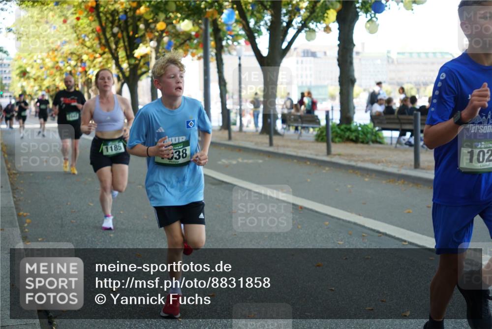 07.09.2025 - BARMER Alsterlauf Yannick Fuchs http://msf.ph/oto/8831858 07.09.2025 11:36:07 Laufen 1185, 38, 102 meine-sportfotos.de