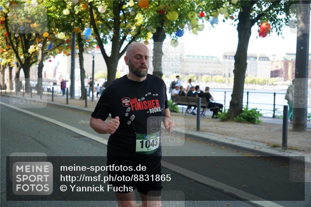 07.09.2025 - BARMER Alsterlauf Yannick Fuchs http://msf.ph/oto/8831865 07.09.2025 11:36:10 Laufen 2016, 1043 meine-sportfotos.de
