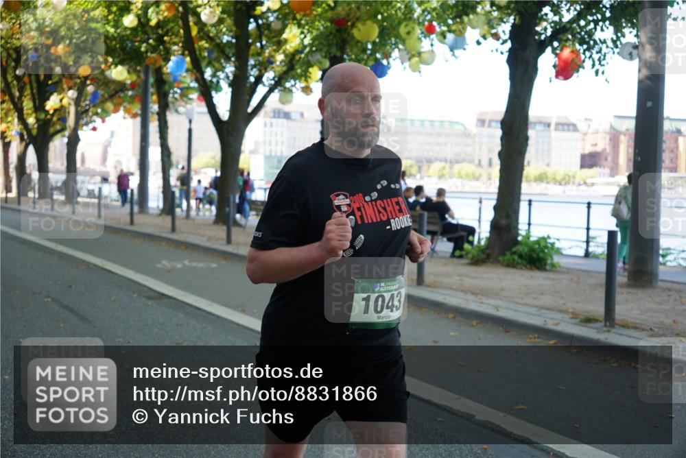 07.09.2025 - BARMER Alsterlauf Yannick Fuchs http://msf.ph/oto/8831866 07.09.2025 11:36:10 Laufen 36, 1043 meine-sportfotos.de