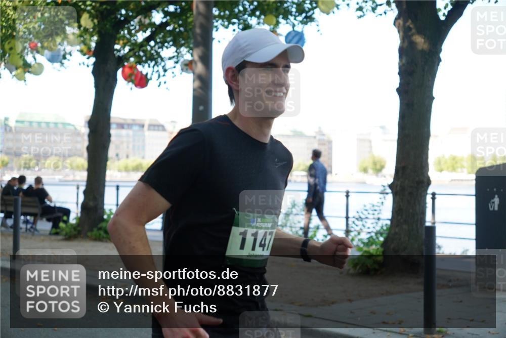 07.09.2025 - BARMER Alsterlauf Yannick Fuchs http://msf.ph/oto/8831877 07.09.2025 11:36:16 Laufen 36, 1147 meine-sportfotos.de
