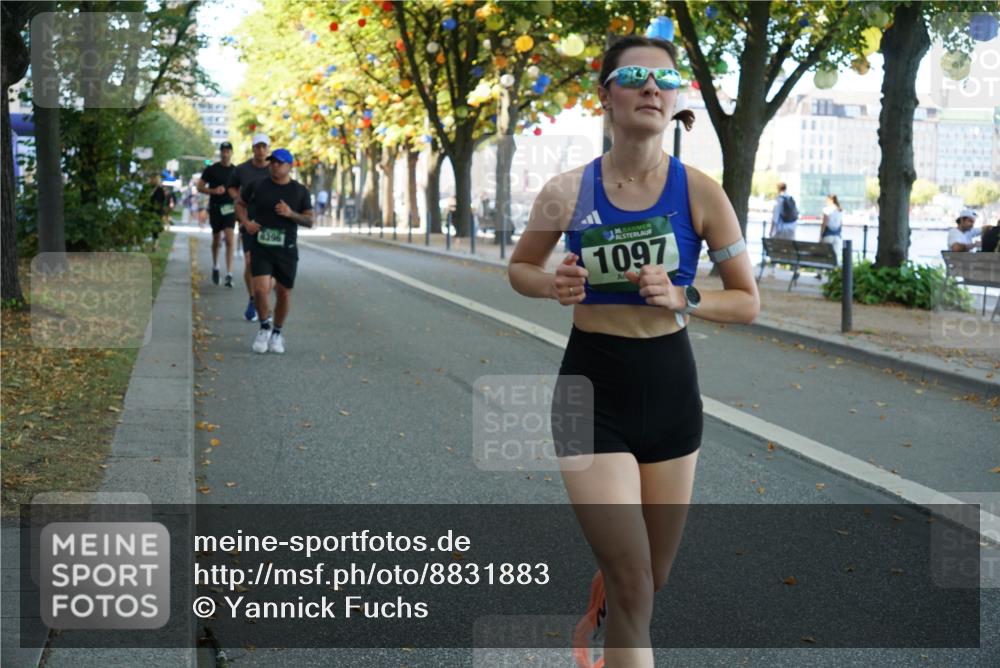 07.09.2025 - BARMER Alsterlauf Yannick Fuchs http://msf.ph/oto/8831883 07.09.2025 11:36:19 Laufen 8396, 36, 1097 meine-sportfotos.de